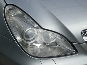 メルセデスベンツCLS350 ヘッドライトリペア 施工後画像①(2014.9.15).jpg