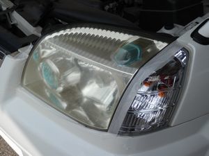 日産エクストレイル ヘッドライトリペア(2015.8.16)施工前①.jpg
