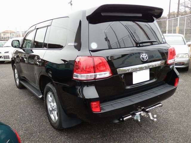 トヨタランクル 2011年6月新車登録 HG 施行(2015.3.7)リア①.jpg