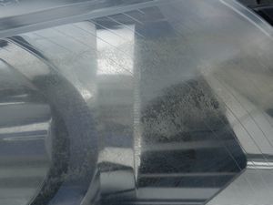 アウディA8 ヘッドライトリペア(2015.7.2) 施工前A.jpg