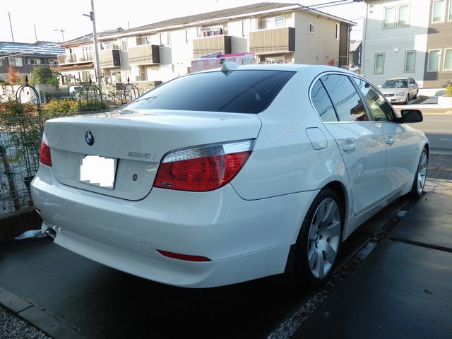 BMW525i トータルケア初回画像(2016.11.25)リア①.jpg