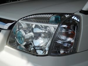 日産エクストレイル ヘッドライトリペア(2015.8.16)施工後①.jpg