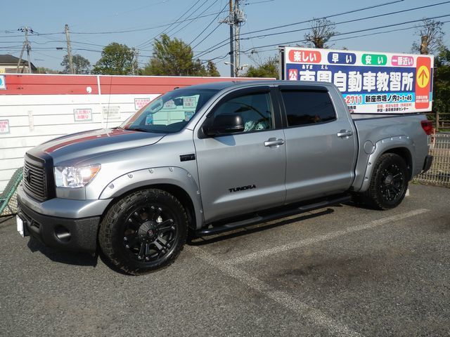 タンドラ2011年モデル施工画像(サイド).jpg